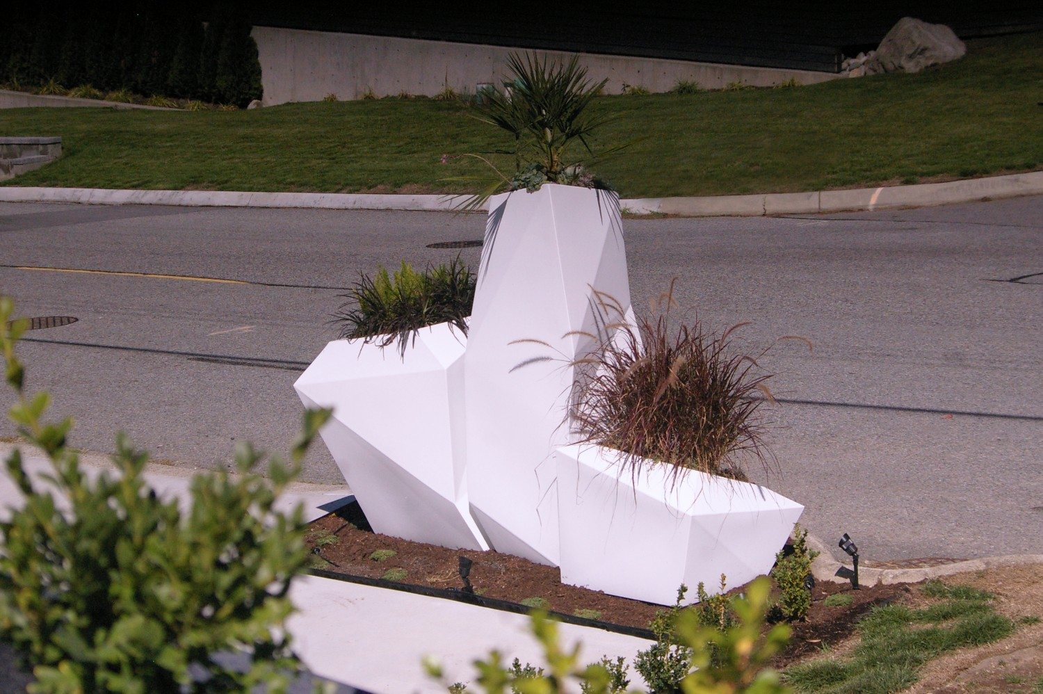Vondom Faz Planter Vondom Faz Planter - Ginger Jar Furniture Design Services