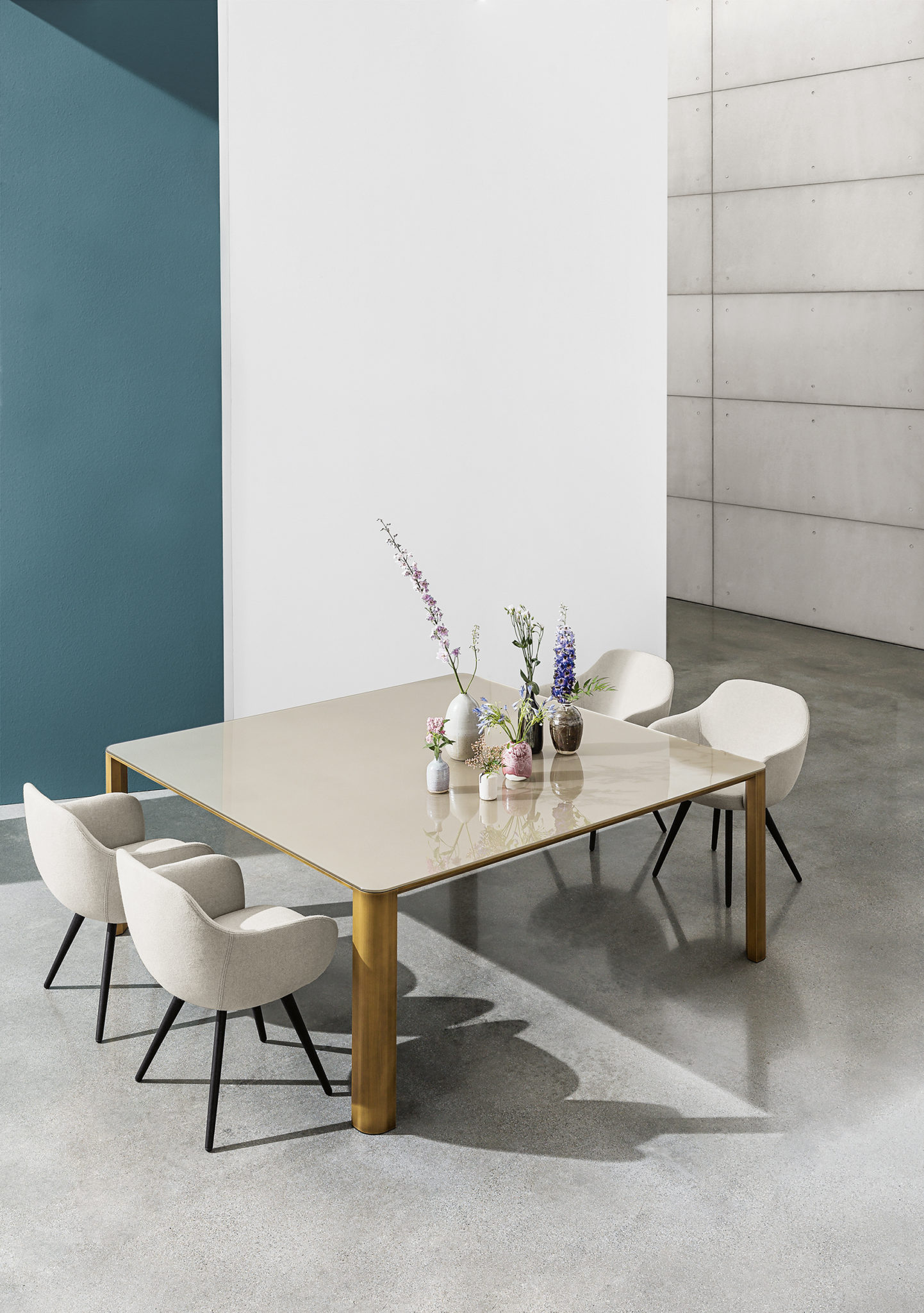 Sovet Kodo table square