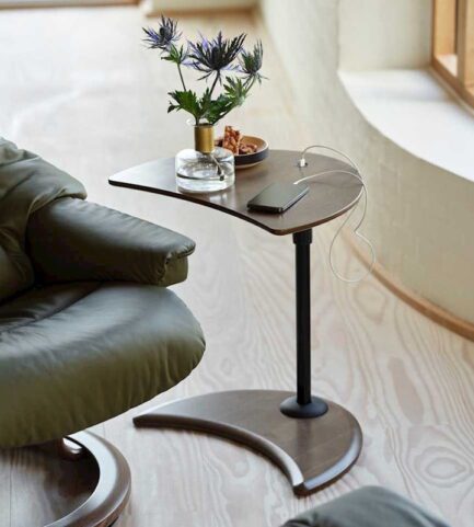 stressless usb a wood top table