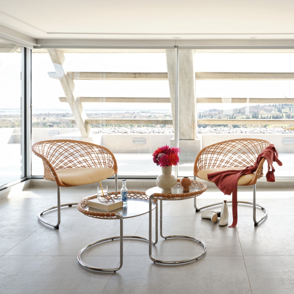 midj-lounge-armchair_P47_AP_M_TS-CU_lifestyle midj lounge armchair P47 AP M TS CU lifestyle