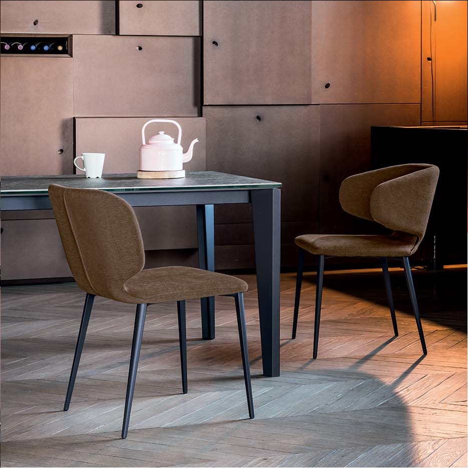 Wrap-dining-chair-midj-lifestyle-dark_P_M_TS Wrap dining chair midj lifestyle dark P M TS