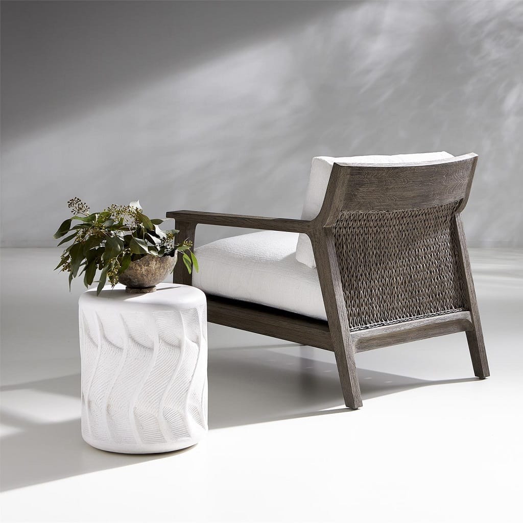 coquille-side-table-round-white-lifestyle coquille side table round white lifestyle